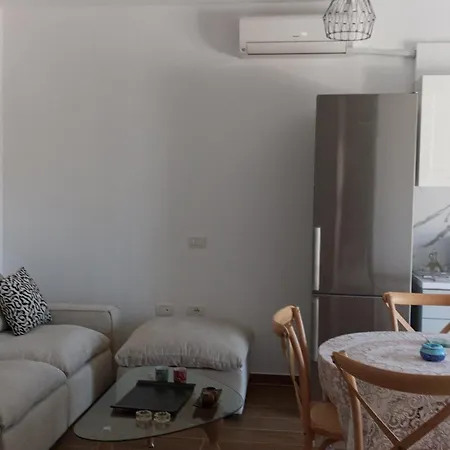 Апартаменты Holiday Home